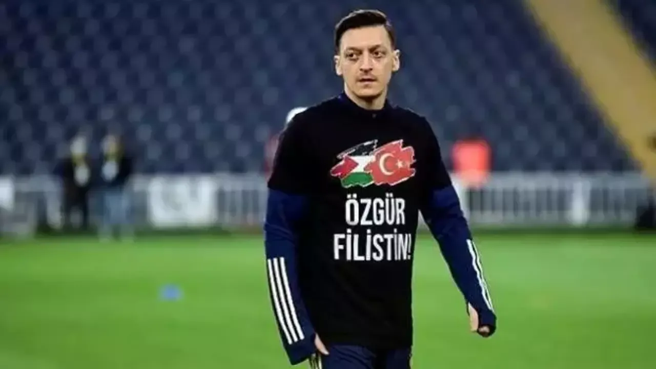 Mesut Özil İsrail'i kınadı