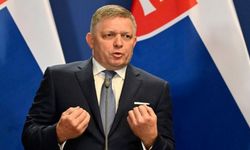 Slovakya Başbakanı Fico'ya silahlı saldırı