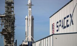 SpaceX, Amerika için casus uyduları fırlattı