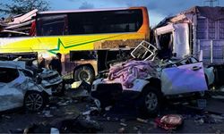 Mersin'de zincirleme kazada en az 10 ölü