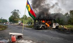 Yeni Kaledonya'da çıkan olaylarda 8 kişi öldü