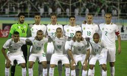 Cezayir futbol müsabakalarını askıya aldı