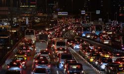 İstanbul'da trafik kilitlendi: Yoğunluk yüzde 90