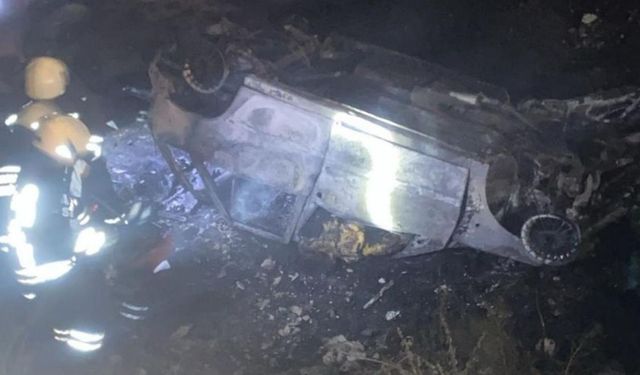 Konya'da trafik kazasında otomobil devrildi