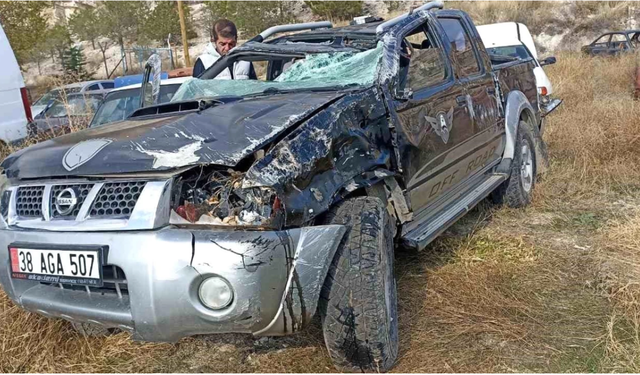Sıvas'ın Gürün ilçesinde trafik kazası: Sürücü ağır yaralı